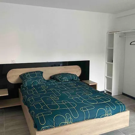 Holiday home Chez Melanie Neuilly-le-Real